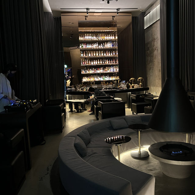 【韓国・ソウル🇰🇷】梨泰院モンドリアンホテルの絶景BAR🥂