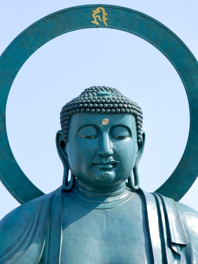 The Great Buddha of Takaoka