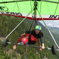 【瑞士因特拉肯】翱翔天際 阿爾卑斯山滑翔傘體驗
