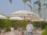 Takara Cafe and Wong Bar คาเฟ่ริมทะเลบางแสน 