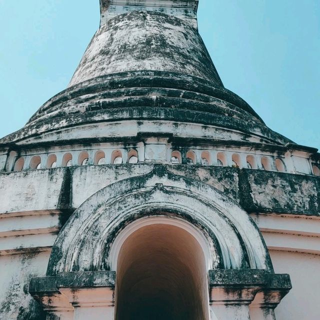 泰国山中之城-拷汪宮