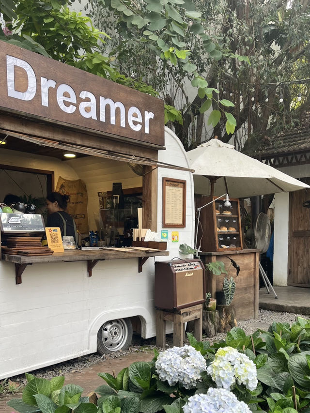 คาเฟ่เวียดนามร้าน Dreamer | Danang , Vietnam