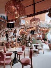 House Of Benedict Pattaya 🌴🍃🎠🎪