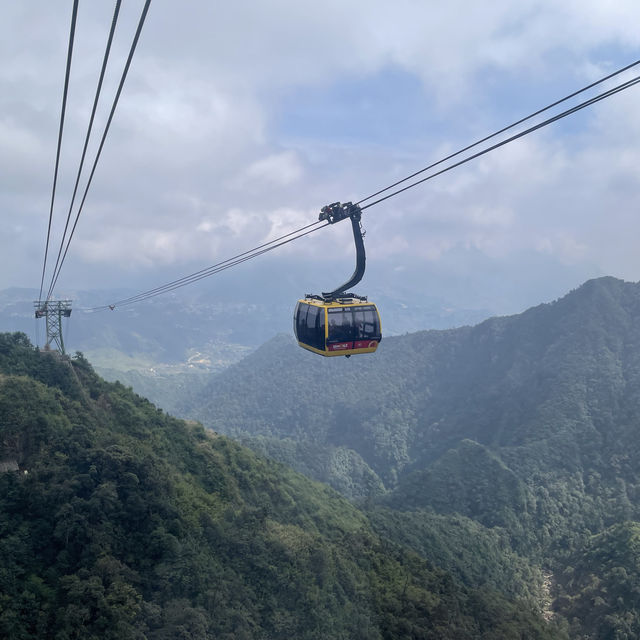 【ファンシーパン山】ベトナム北部のサパから行ける絶景の山