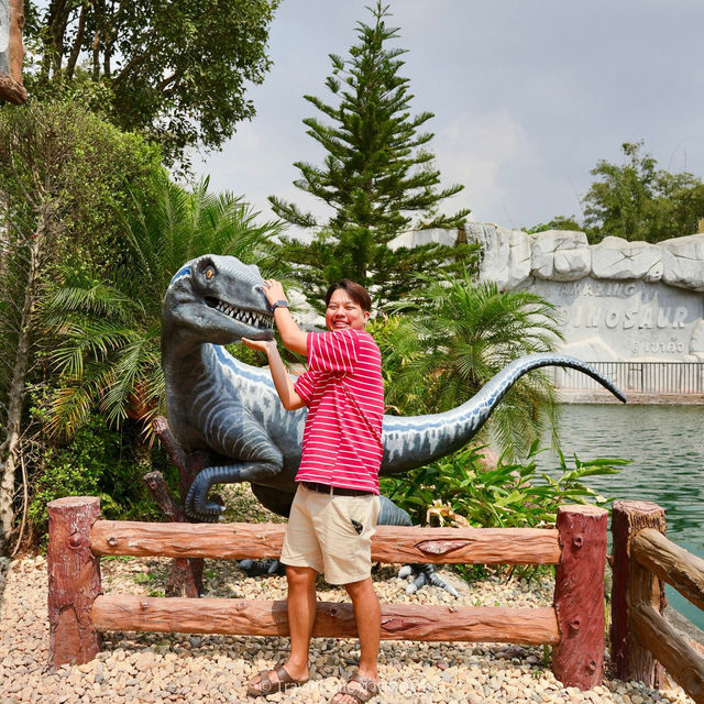 หุบเขาไดโนเสาร์ Amazing Dinosaur  เขาค้อ
