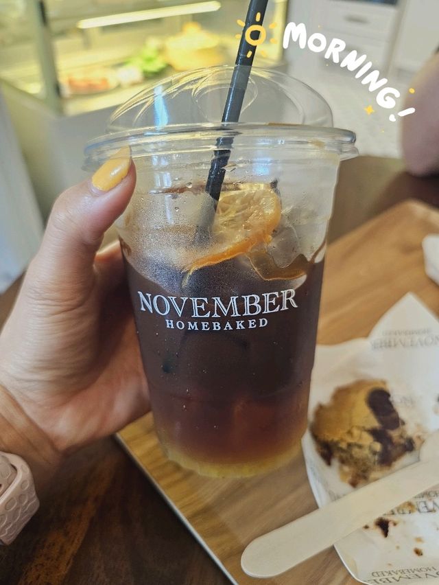 คาเฟ่ November home baked