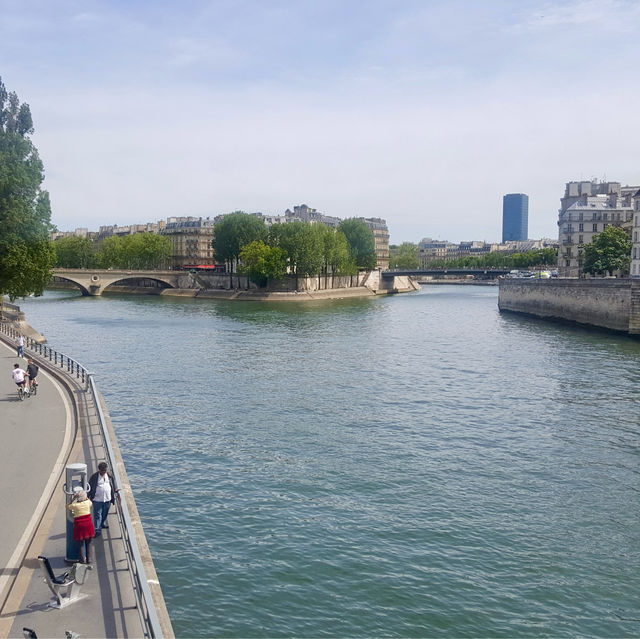 Four Must-See Landmarks in Paris
