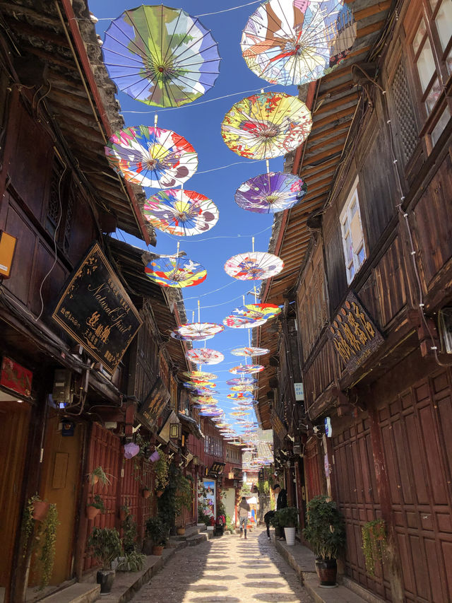 Exploring Old Town of Lijiang in Yunnan 🇨🇳