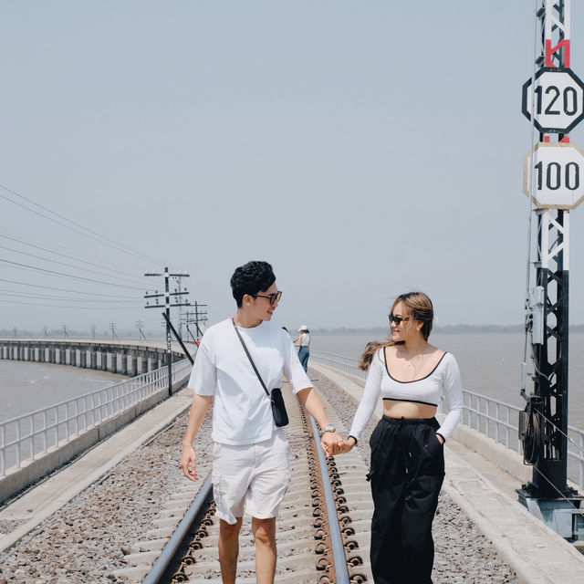 สะพานรถไฟลอยน้ำ ที่….ลพบุรี!