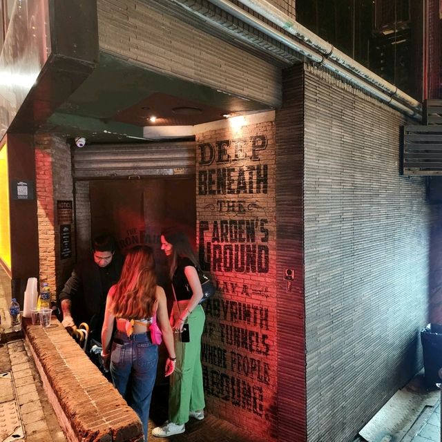 中環特色酒吧 🍸| 讓你走進夢幻國度🍷