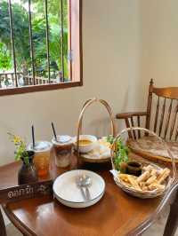คาเฟ่ลพบุรี 🪴สวนบ้านใน หัวใจบ้านนอก