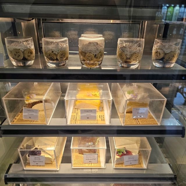 ร้านคาเฟ่ไวท์แคนตัส นนทบุรี