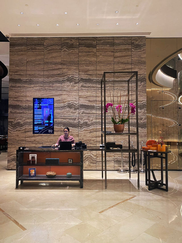 Elegant 5 stars hotel in the city centre 🌁🌆