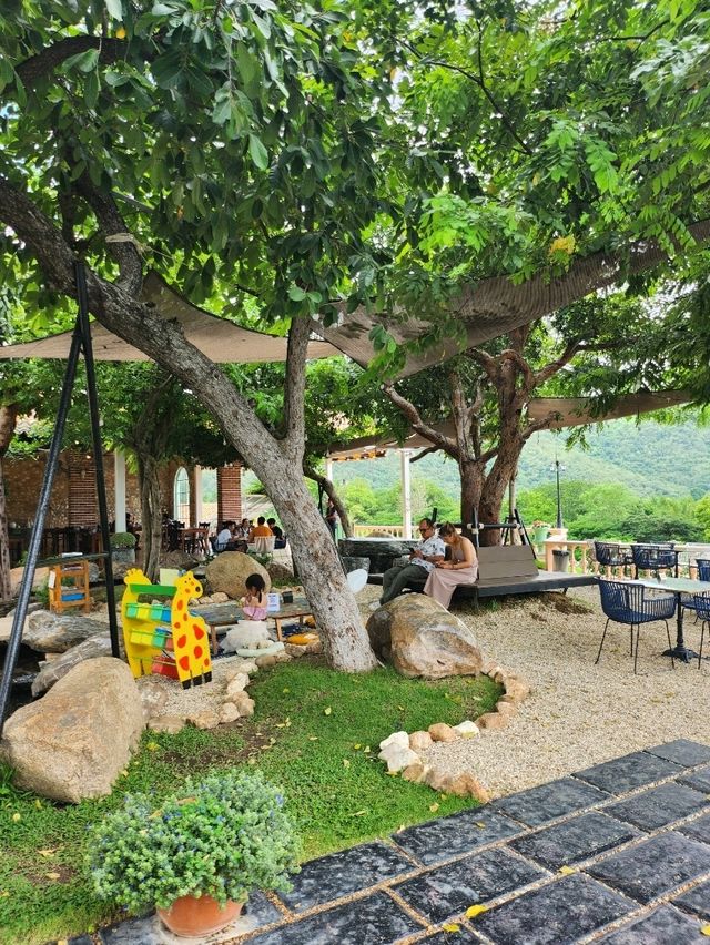 คาเฟ่สวนผึ้งบรรยากาศสุดจึ้งงง🧚🧚‍♂️🧚‍♀️