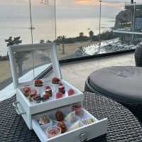 겨울에 꼭 즐겨야 할 파르나스 호텔 제주 폰드메르 라운지의 스트로베리 가든🍓