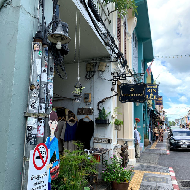 เที่ยวเมืองเก่า ชม street art ณ ภูเก็ต