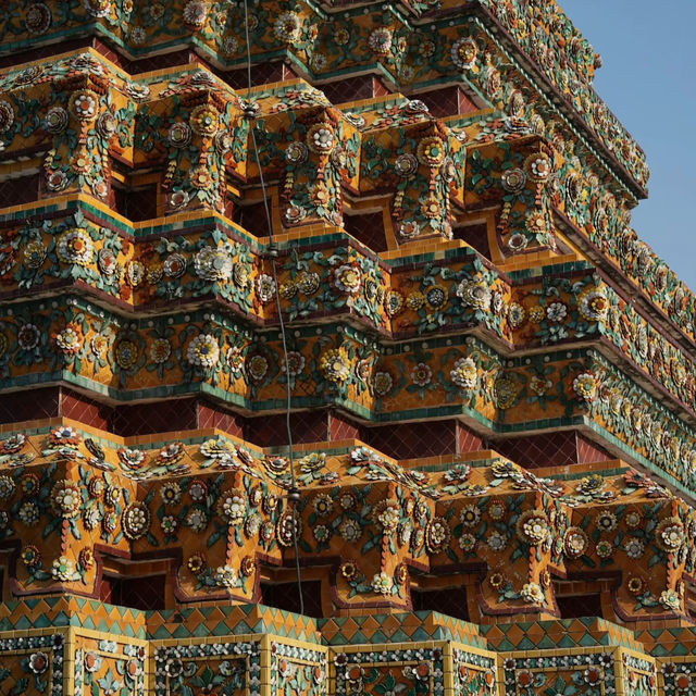 The Splendor of Wat Phra Chetuphon: Bangkok’s Reclining Treasure