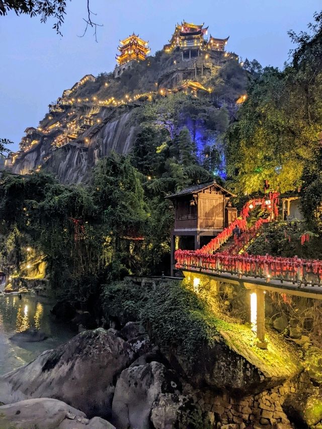 望仙谷：越夜越美麗，江西上饒的世外絕境。