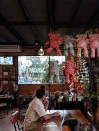U&ME Cafe คาเฟ่รังนกสุดเก๋กาญจนบุรี