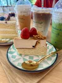 Station Es คาเฟ่ธีมคริสต์มาสจัดเต็มสุดปัง 🎄✨