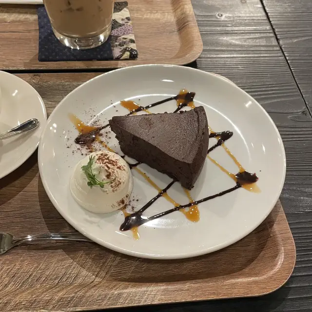 A Hidden Gem Cafe Near Kobe Station