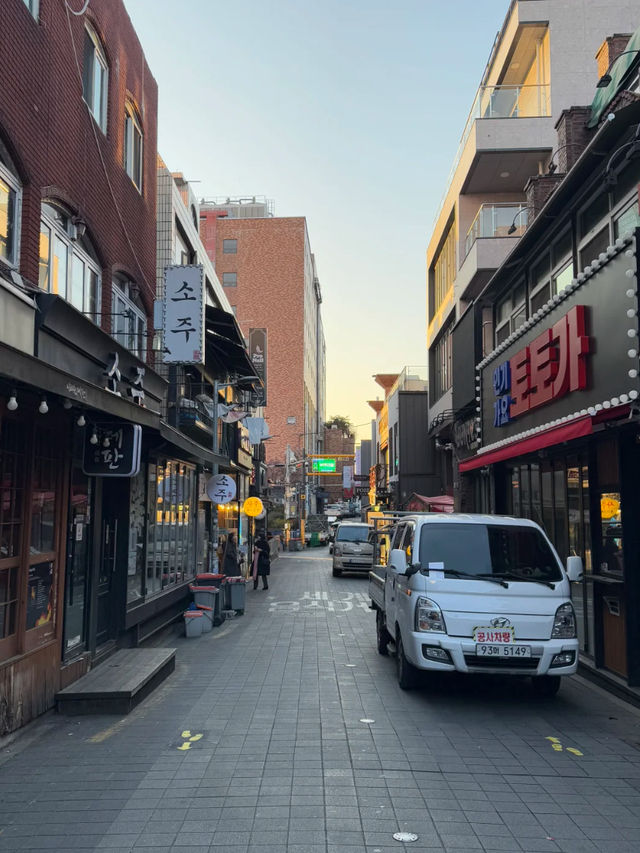 梨泰院探險：在首爾的國際熱點中品味多元文化與夜生活！