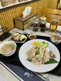 Authentic Thai Flavors at Keuy Chiang Mai🇹🇭