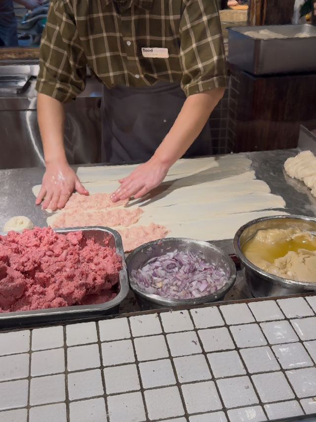 Mon Chinese Beef Roti: KL’s Viral Crispy Flatbread Lands in VivoCity