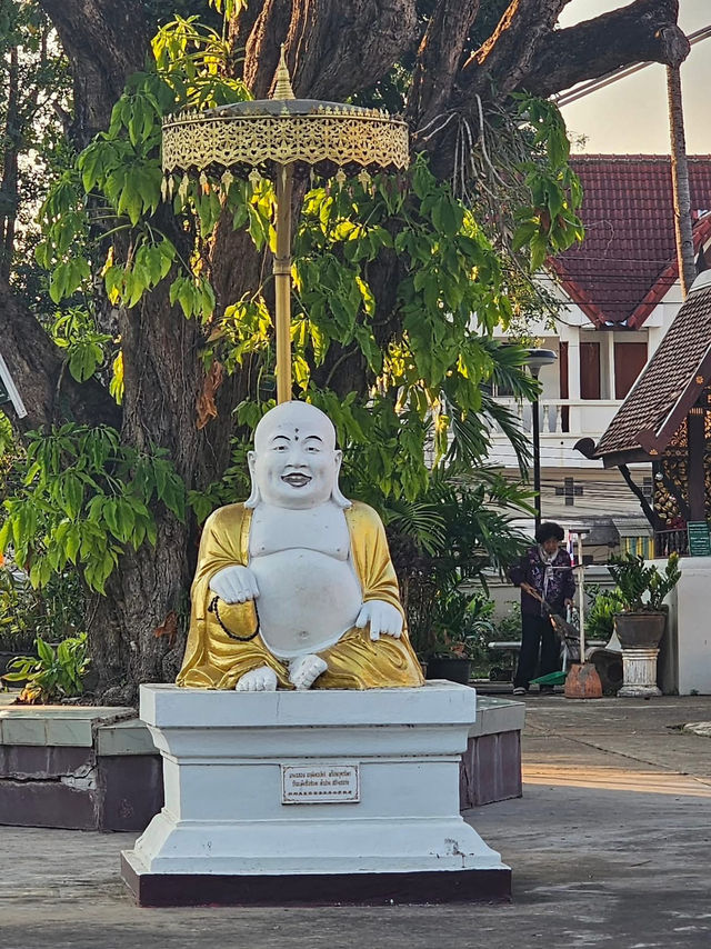 Wat Phra Kaew Don Tao 