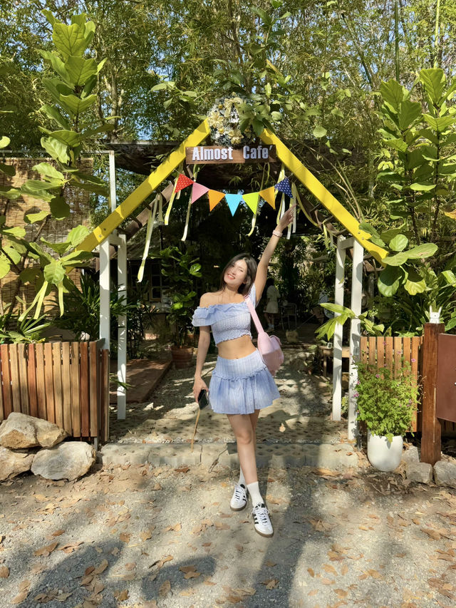 Almost Cafe เขาใหญ่