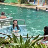 🏊‍♀️  Sun, Pools, and a Few Surprises 🍹