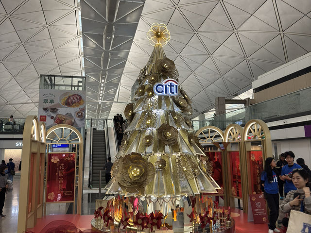 香港國際機場的節日魅力 ✈️🎉