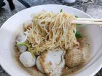 ก๋วยเตี๋ยวเมืองแปดริ้ว ลูกชิ้น คือ ดีจริง อร่อยมาก