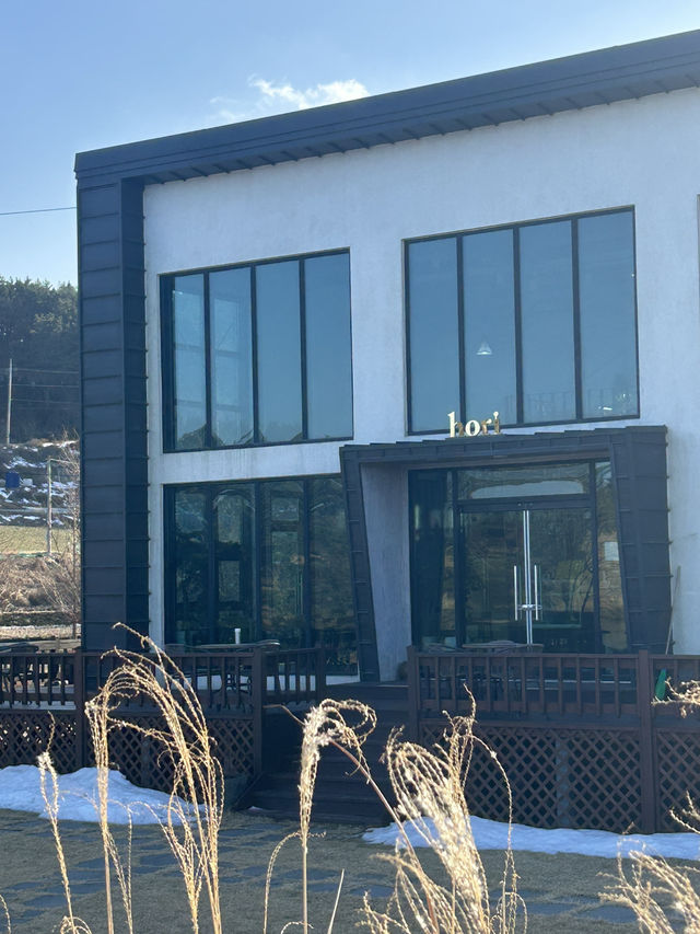 서산 바닷가를 볼 수 있는 카페 호리! 야외 데이트 장소로 추천해요!