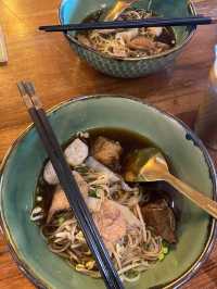  เจ๊กเม้ง ก๋วยเตี๋ยวเนื้อต้นตำรับเพชรบุรี