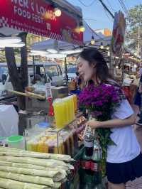 📸 ถ่ายชุดนักเรียนที่ “ปาดคลองตลาด” 