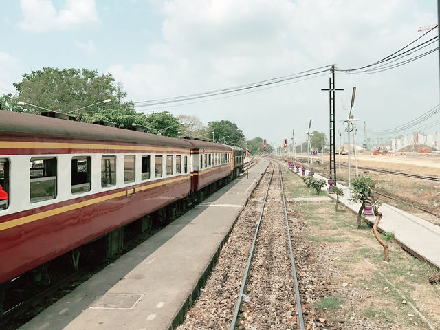 Hua Lamphong to Ayutthaya – A Nostalgic Train Ride