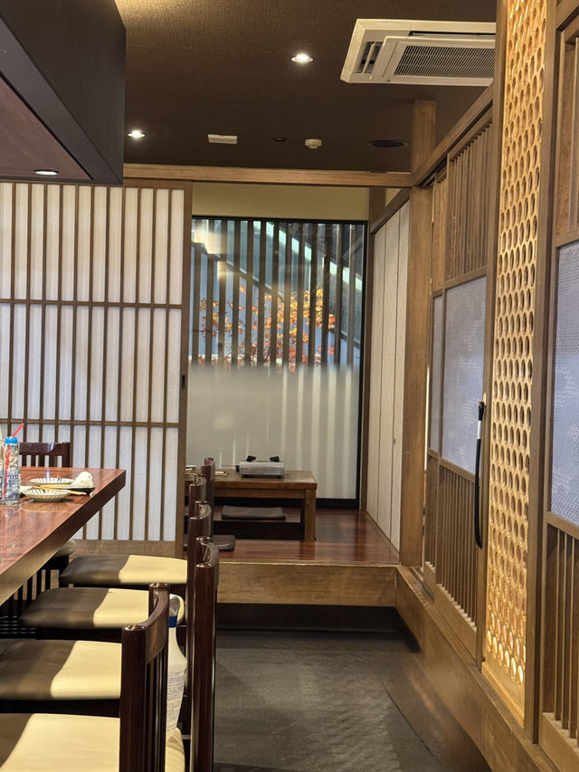 【北九州グルメ】炭火焼鳥の美味しさに定評がある人気焼き鳥屋✨️