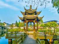 Chengdu: The Heart of Sichuan and a Taste of Tradition