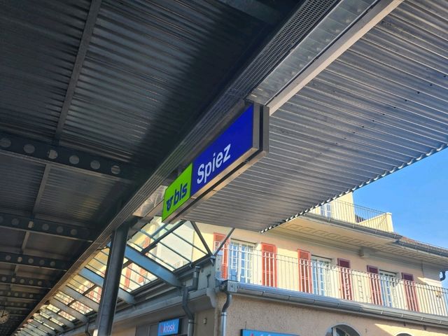 スイスの美しい小都市シュピーツ（Spiez）：トゥーン湖の絶景と水辺の魅力