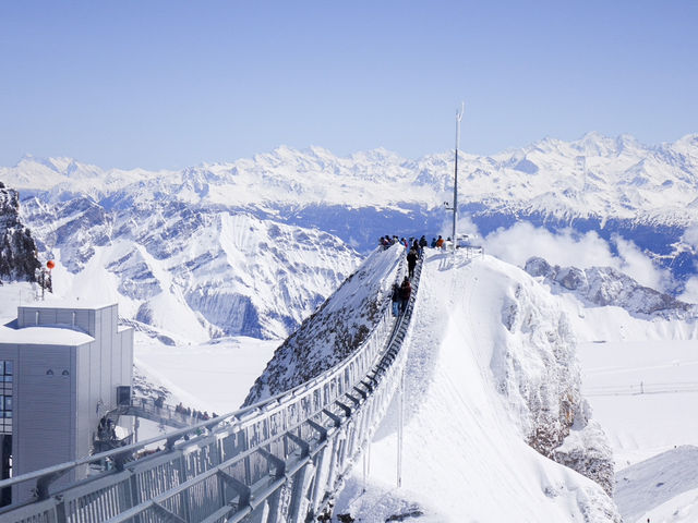 比雪山包圍着嘅感覺🏔️