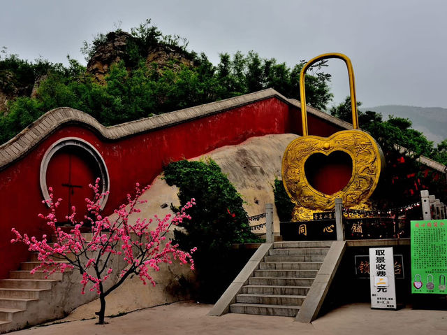 河北蒼巖山懸空寺旅遊攻略  