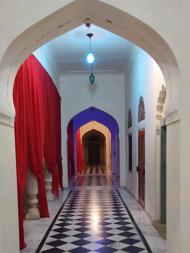 #拉克西米維拉斯皇宮飯店（Laxmi Vilas Palace）印度巴拉特普爾