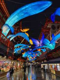 Yuyuan Old Street – เดินลุยฝน จิบชาร้อน ชมเมือง