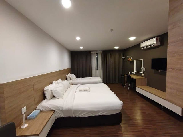 “V Plus Hotel Ipoh — Cozy Family Comfort in the Heart of Ipoh’s Heritage Charm”
