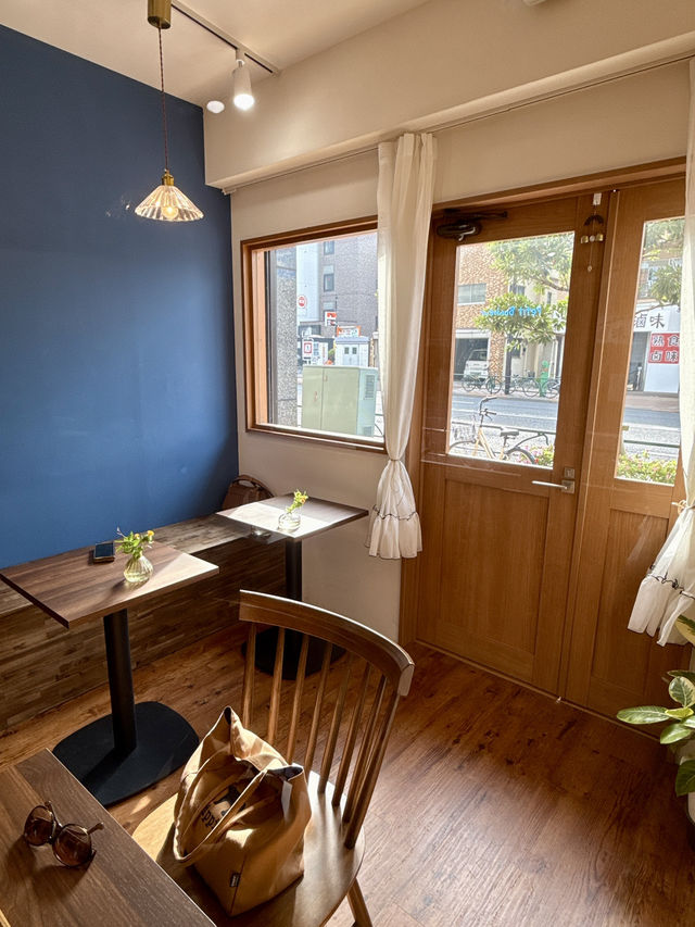 Spring Vibes at Petit Bonheur in Sumida