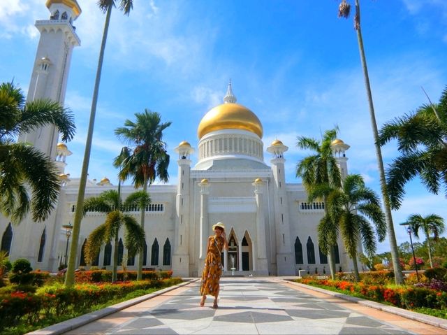 【ブルネイ】湖畔に映る豪華モスク🕌