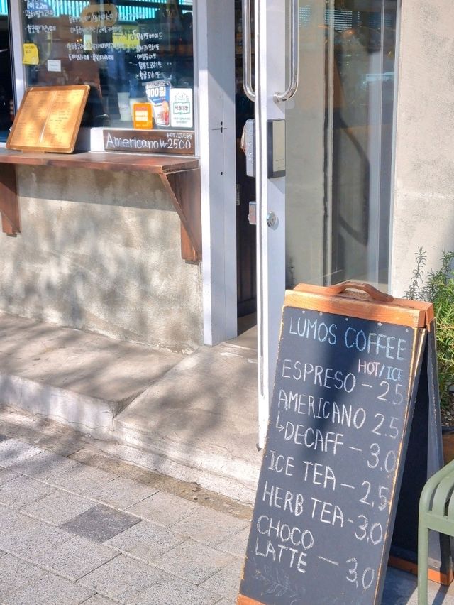 조용한 휴식을 원한다면, 루모스커피☀️