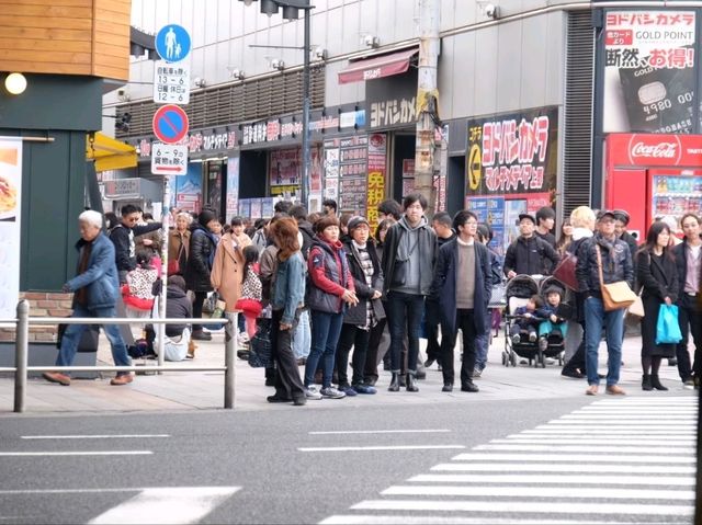 พาเดินเพลินชิม ตลาดอะเมโยโกะ (Ameya Yokocho)