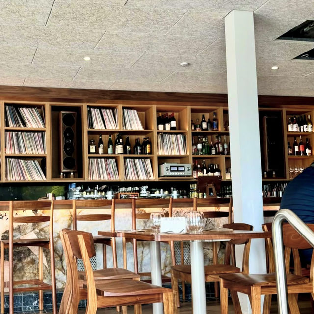 🇦🇺 昼はカジュアルなカフェ☕️ 夜はオシャレなバーに🍷 Analog Mosman